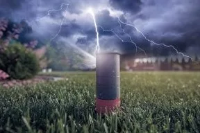 sprinkler head lightning